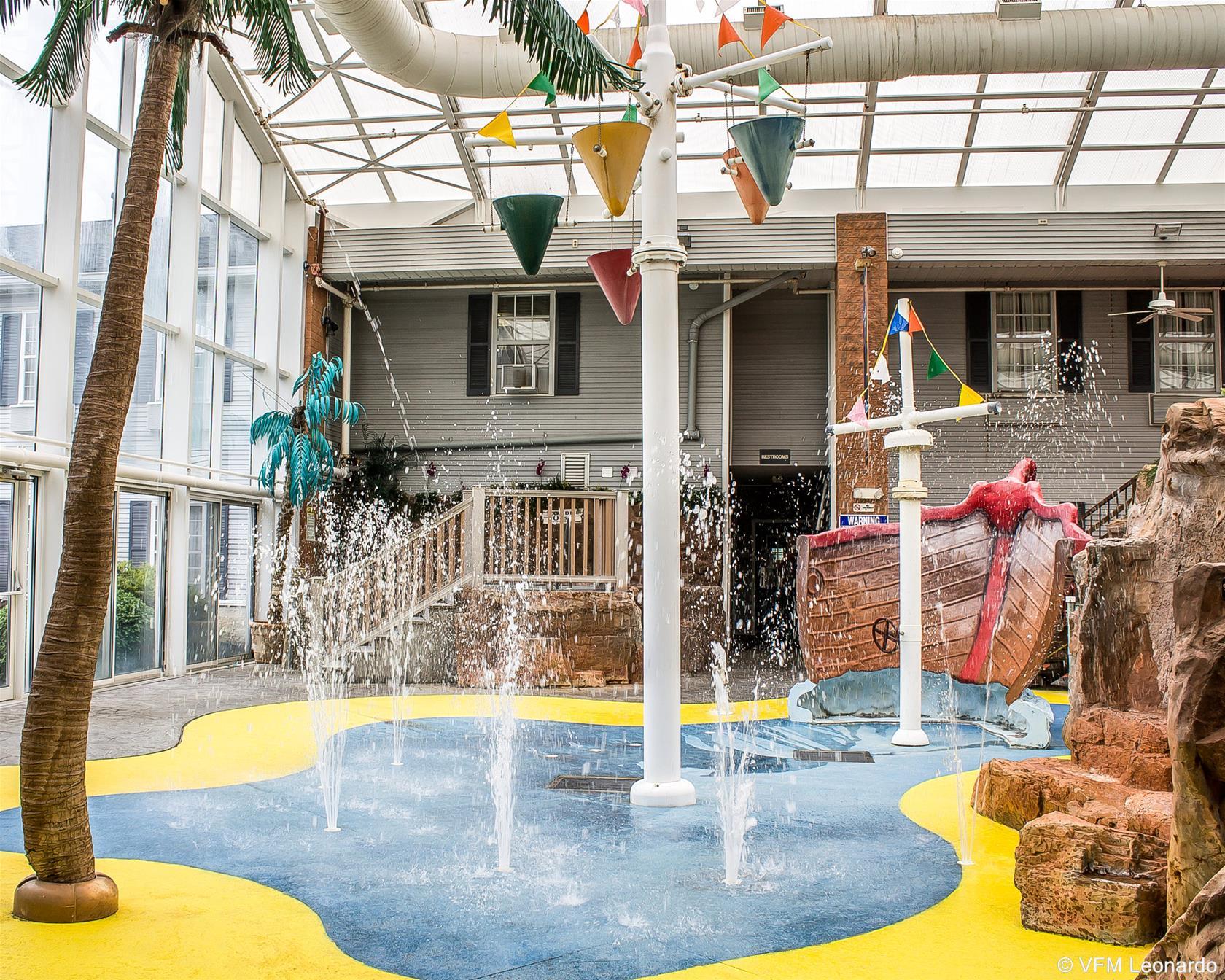 Comfort Inn Splash Harbor Bellville Exterior photo
