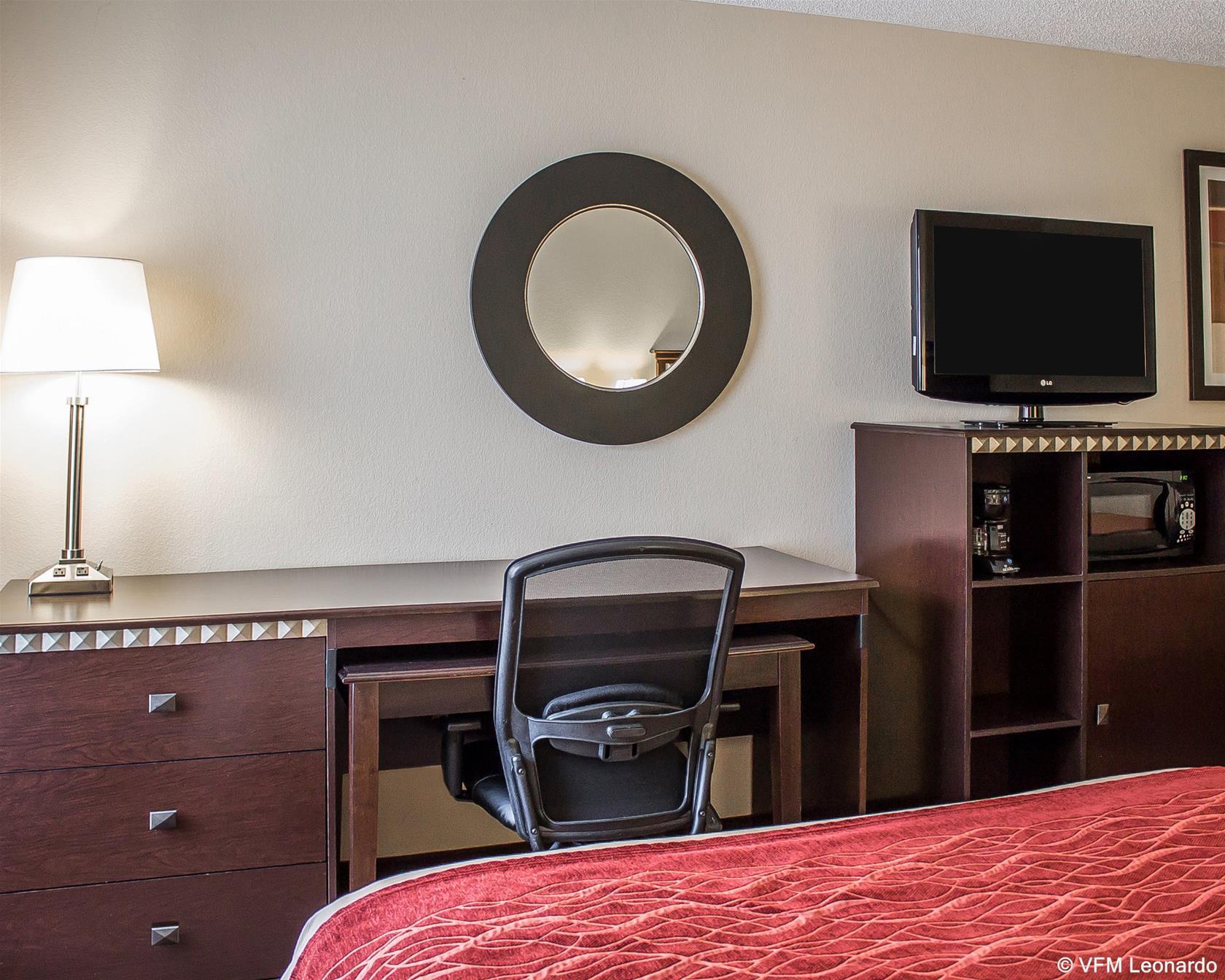 Comfort Inn Splash Harbor Bellville Exterior photo